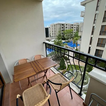 アパート Sunny Apartments Cascada